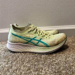 ASICS Magic Speed running shoes, women’s size 7.